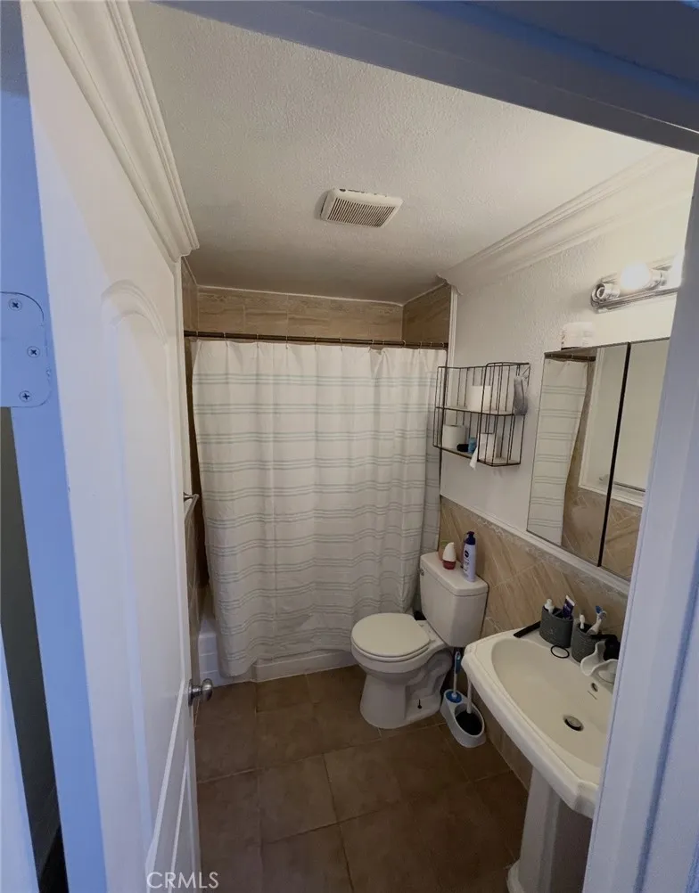 18725 E Arrow Highway 43, Covina, California 91722 home-pic-11