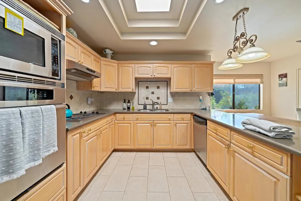34926 Mission Hills Drive, Rancho Mirage, California 92270 home-pic-8