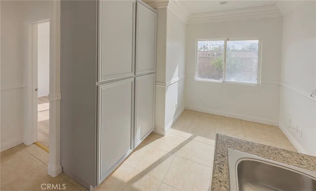 18215 Grove Place, Fontana, California 92336 home-pic-29