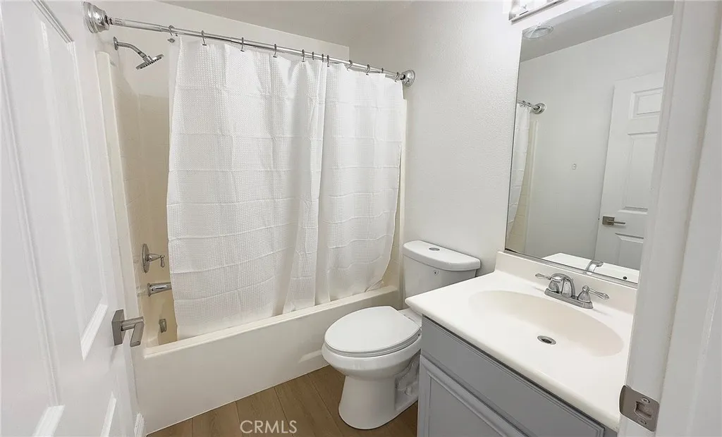 18215 Grove Place, Fontana, California 92336 home-pic-27