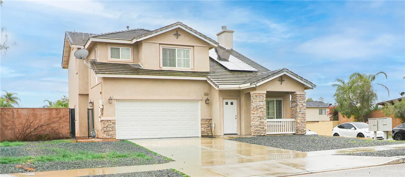 18215 Grove Place, Fontana, California 92336 home-pic-3