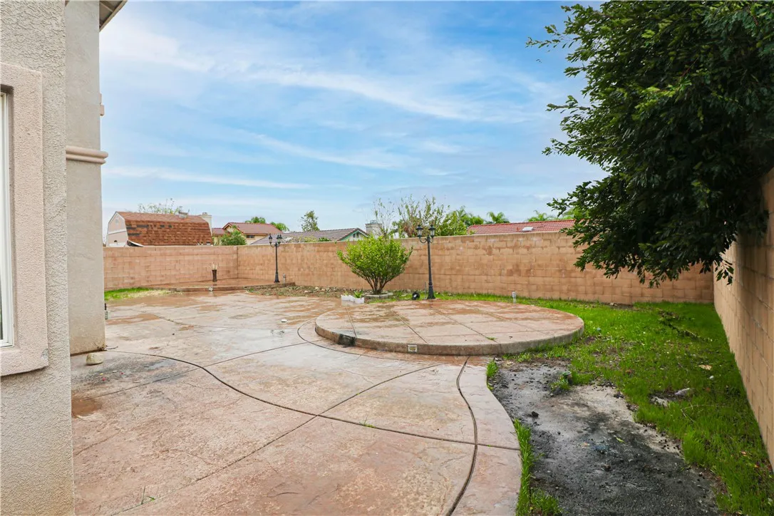 18215 Grove Place, Fontana, California 92336 home-pic-31