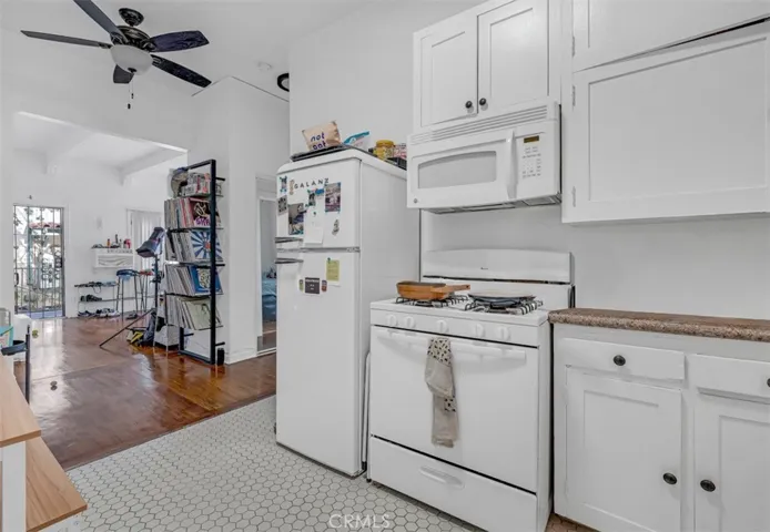 534 S Coronado, Los Angeles, California 90057