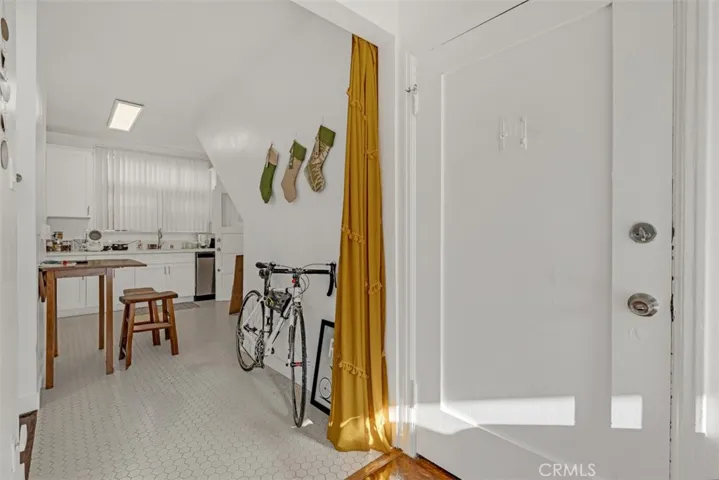 534 S Coronado, Los Angeles, California 90057