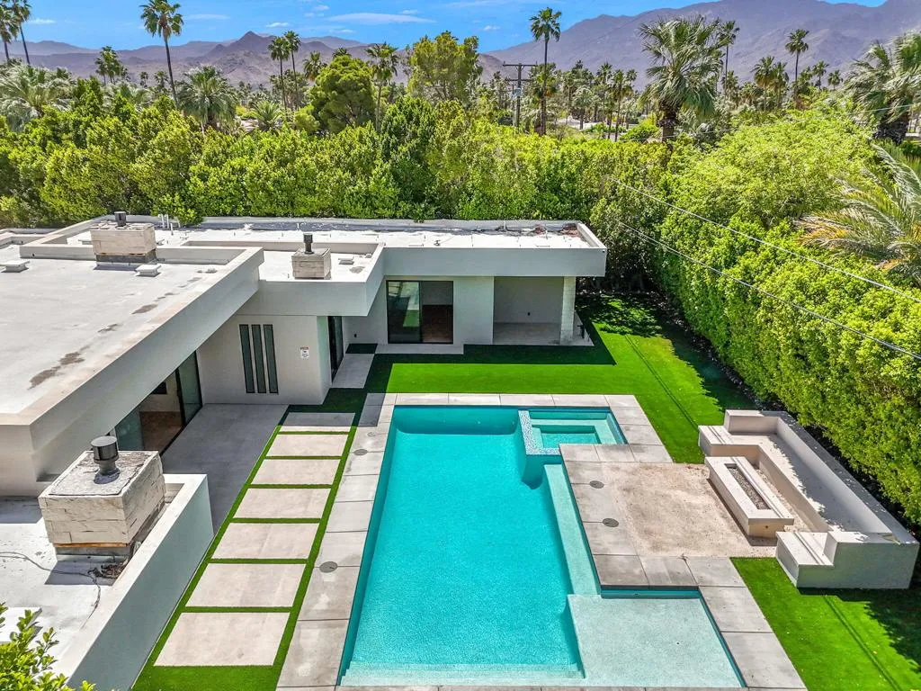 473 N Burton Way, Palm Springs, California 92262 home-pic-60