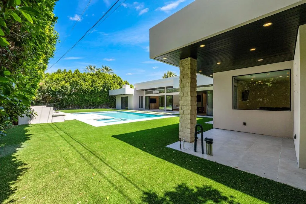 473 N Burton Way, Palm Springs, California 92262 home-pic-55