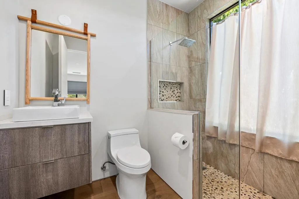 473 N Burton Way, Palm Springs, California 92262 home-pic-45