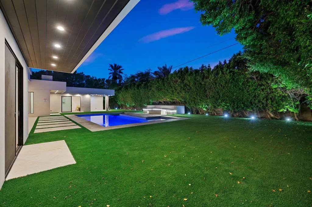 473 N Burton Way, Palm Springs, California 92262 home-pic-84