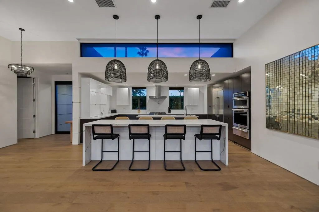 473 N Burton Way, Palm Springs, California 92262 home-pic-76