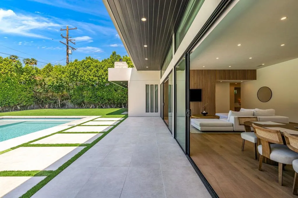 473 N Burton Way, Palm Springs, California 92262 home-pic-50