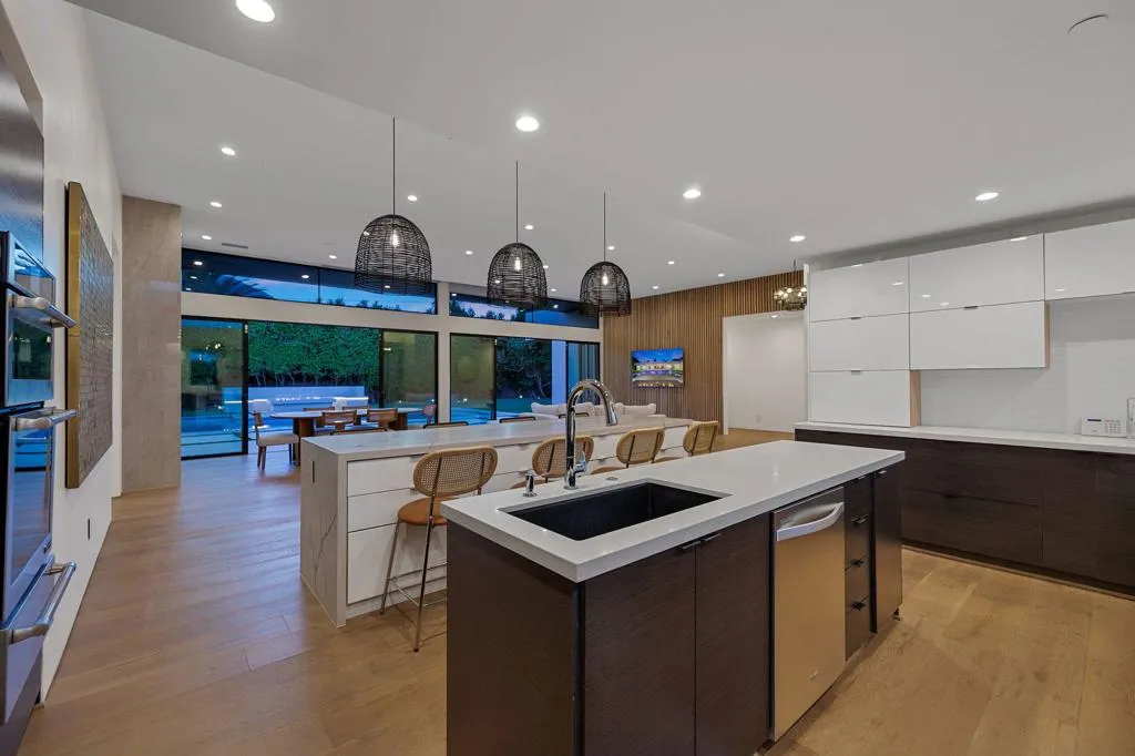 473 N Burton Way, Palm Springs, California 92262 home-pic-78