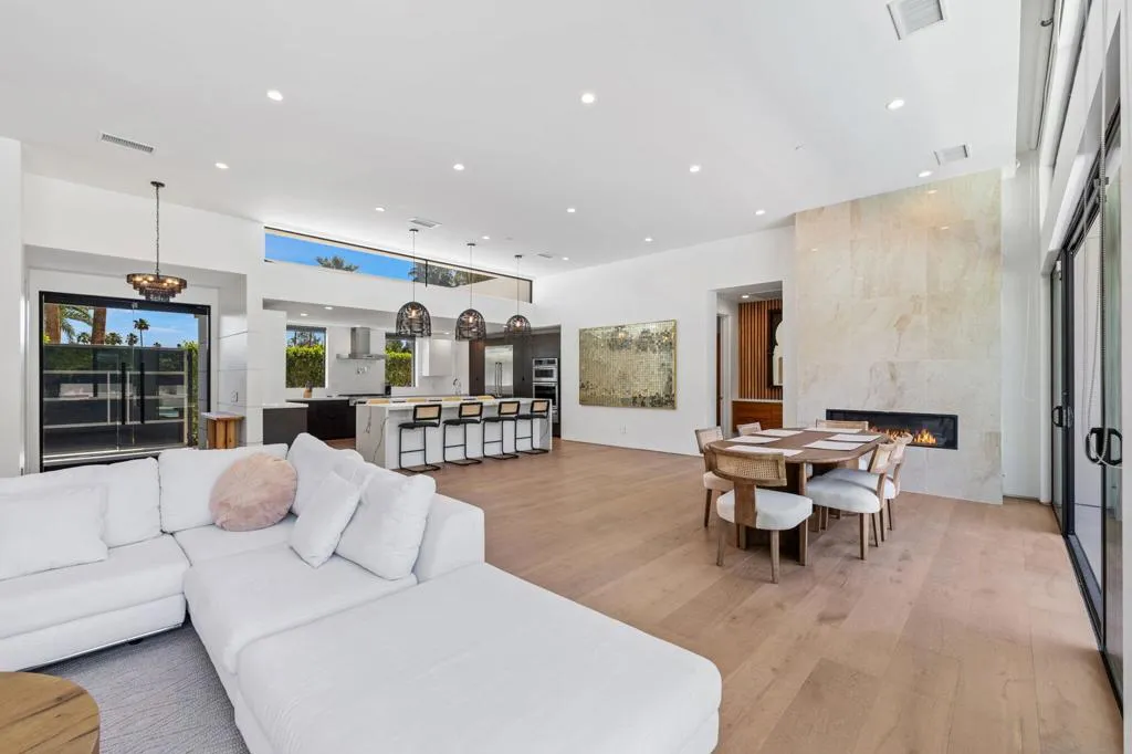 473 N Burton Way, Palm Springs, California 92262 home-pic-12