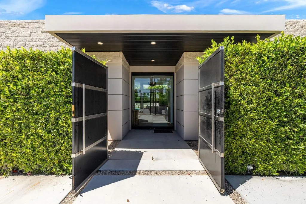 473 N Burton Way, Palm Springs, California 92262 home-pic-6