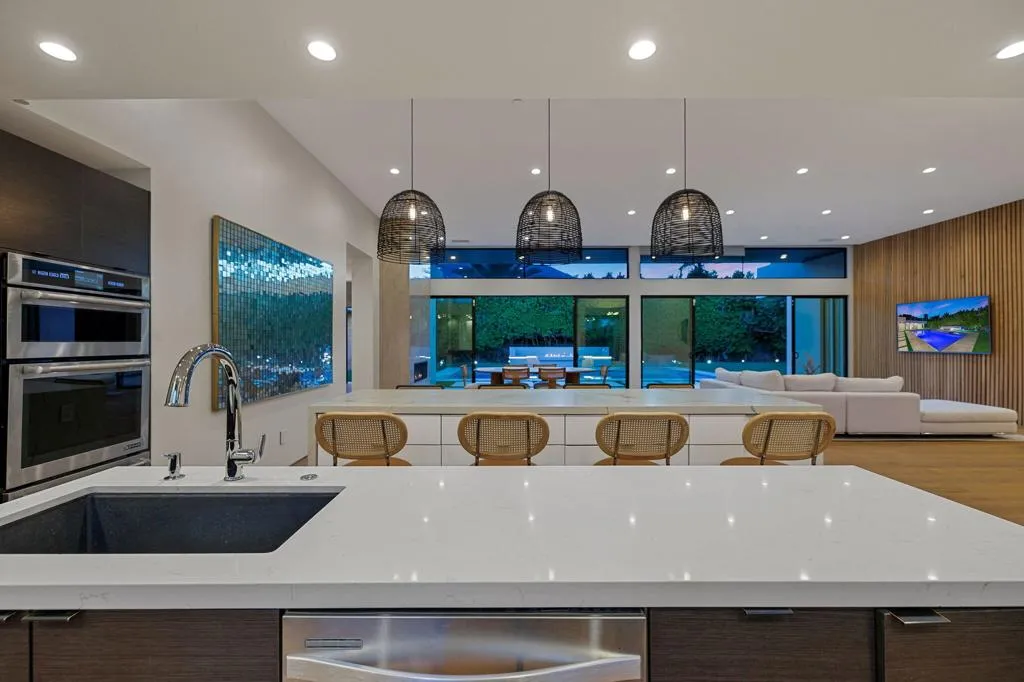 473 N Burton Way, Palm Springs, California 92262 home-pic-79