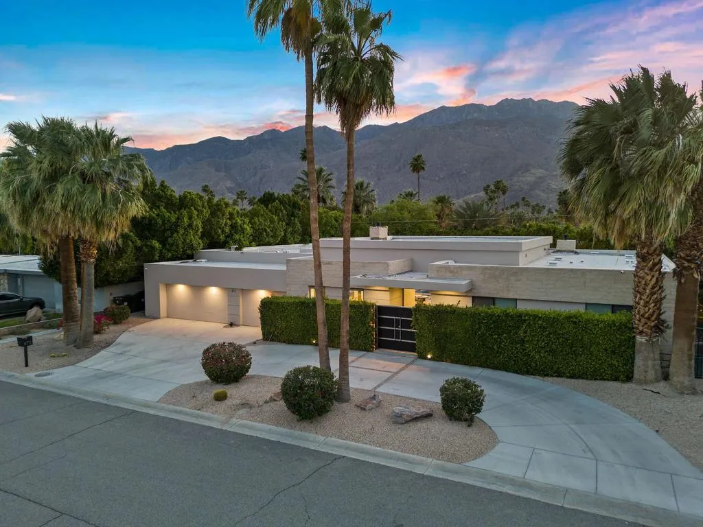 473 N Burton Way, Palm Springs, California 92262 home-pic-68