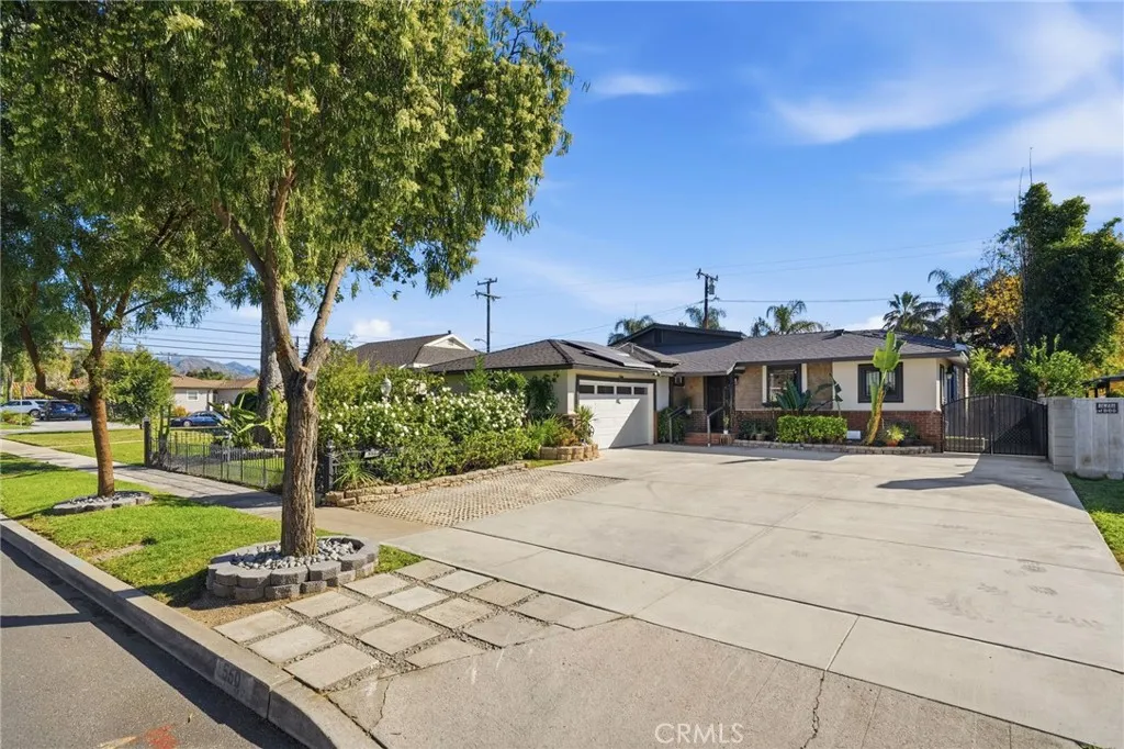 550 Fermoore, San Fernando, California 91340 home-pic-1