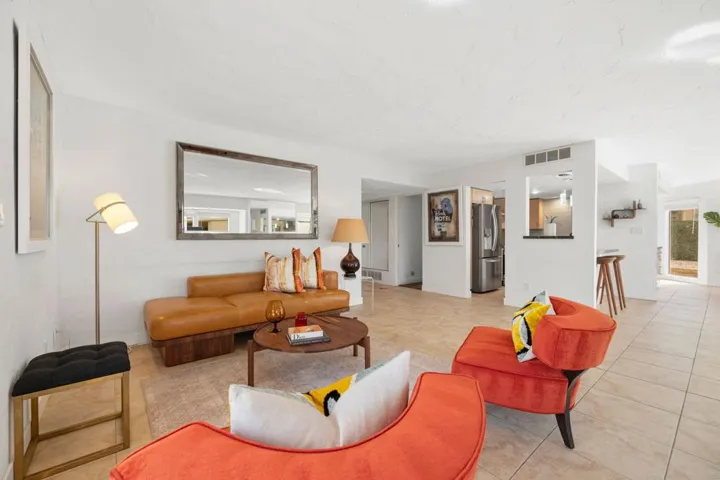 25-web-or-mls-2H8A2006