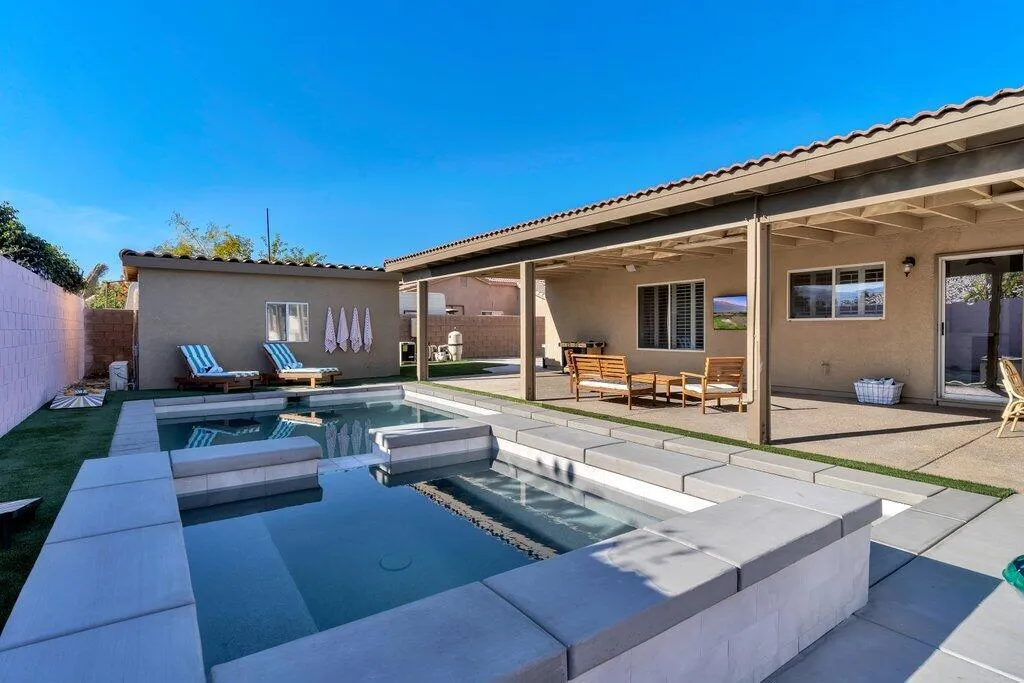 83347 Mango Walk, Indio, California 92201 home-pic-2