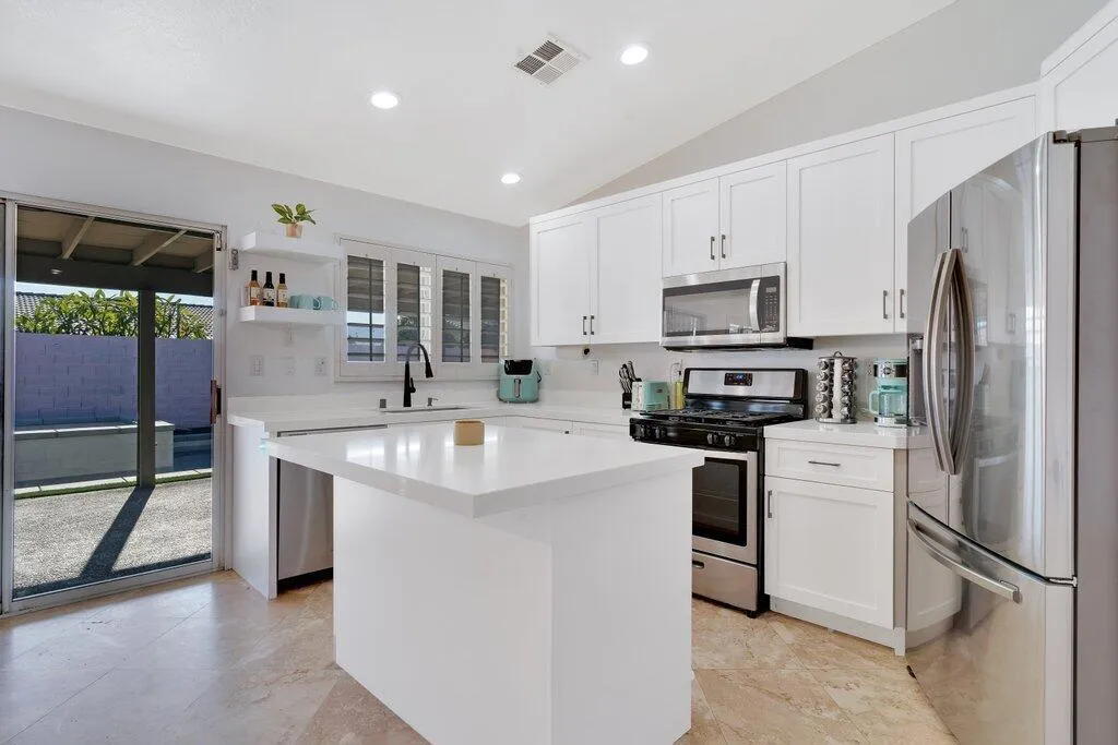 83347 Mango Walk, Indio, California 92201 home-pic-25
