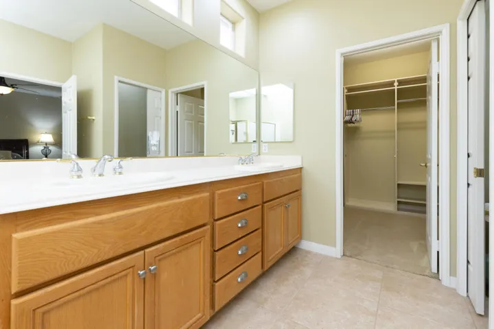 45729MeadowLakeDr_PRINT-26