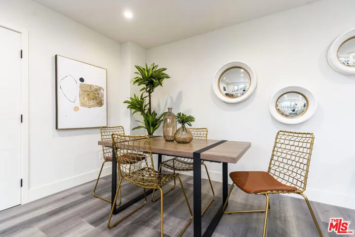 1262 N Sweetzer Avenue 104, West Hollywood, California 90069