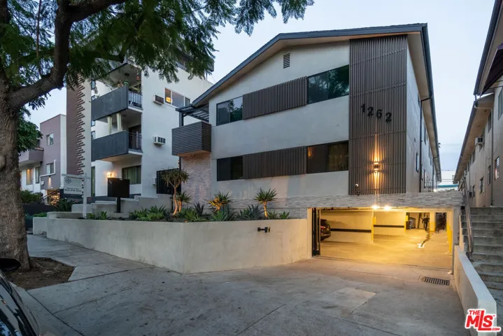 1262 N Sweetzer Avenue 104, West Hollywood, California 90069