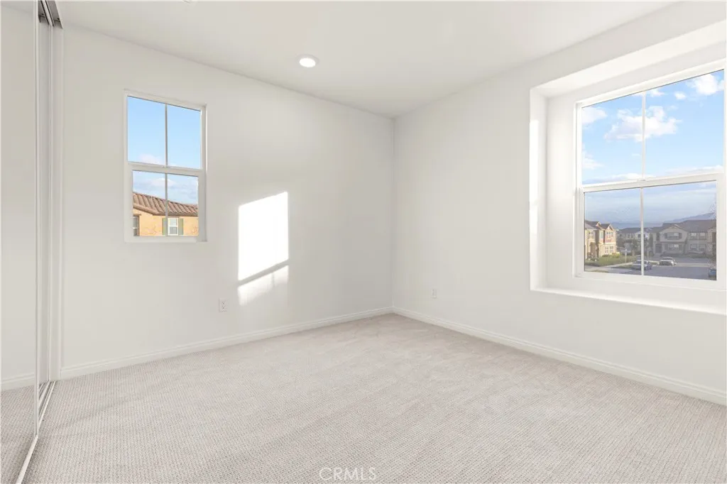 4214 S Laguna Avenue, Ontario, California 91761 home-pic-13