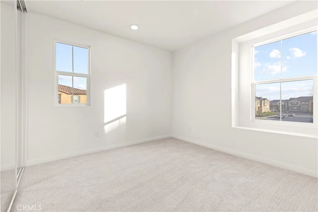 4214 S Laguna Avenue, Ontario, California 91761 home-pic-12