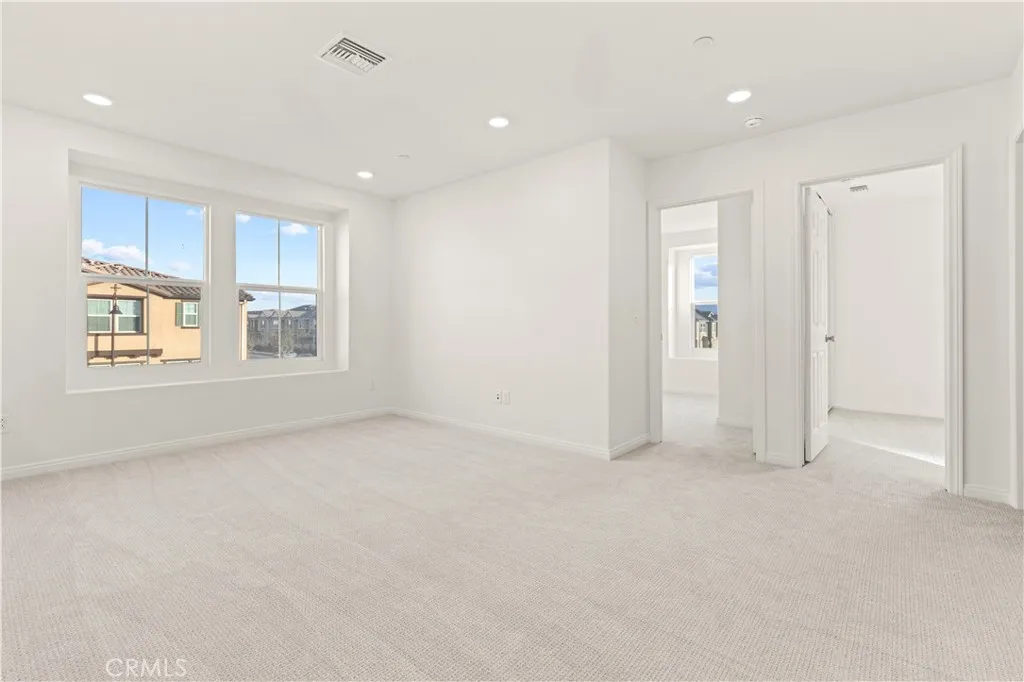 4214 S Laguna Avenue, Ontario, California 91761 home-pic-17