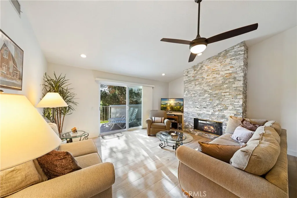 533 Desert Falls N, Palm Desert, California 92211 home-pic-6