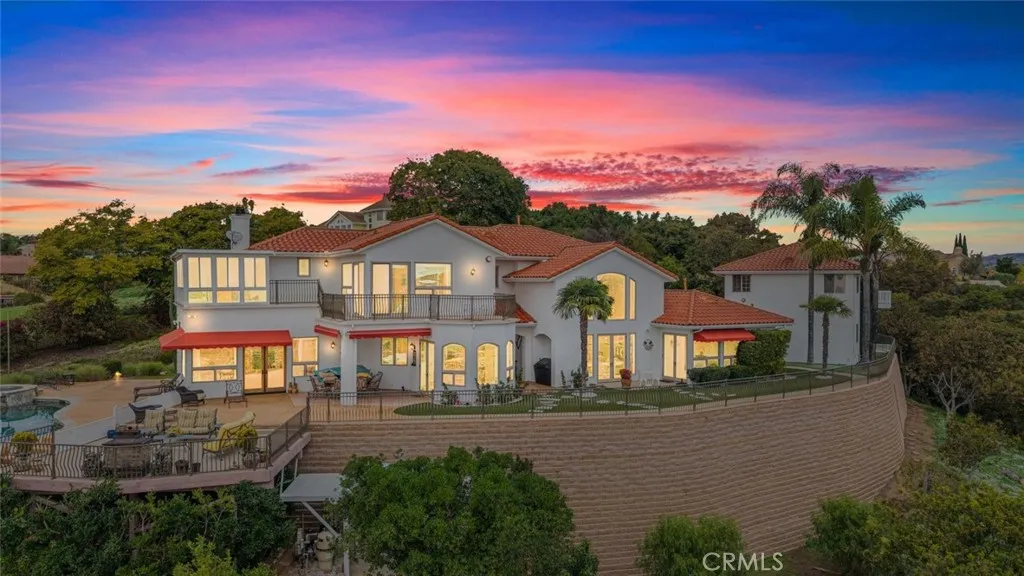 2328 Dos Lomas, Fallbrook, California 92028 home-pic-1