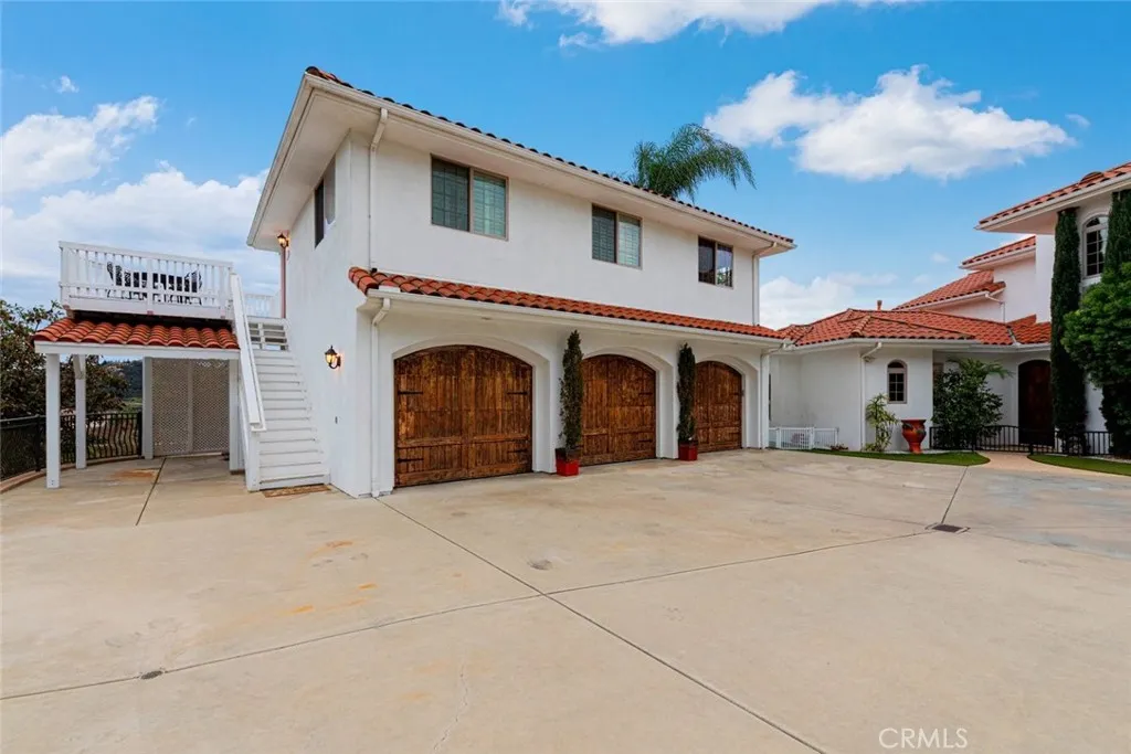 2328 Dos Lomas, Fallbrook, California 92028 home-pic-24