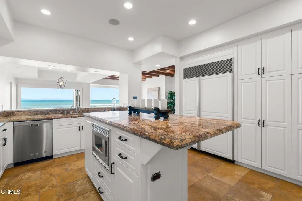 1417 Marine Way, Oxnard, California 93035 home-pic-12