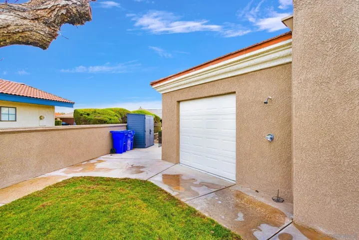 14492 Mast Lane, Helendale, California 92342