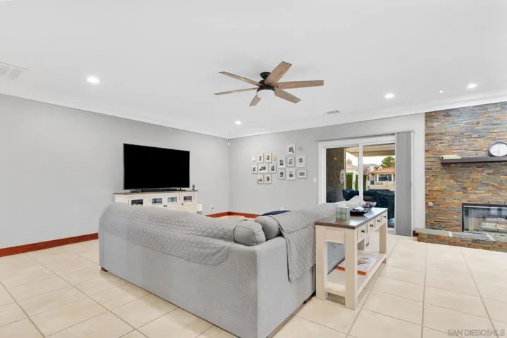 14492 Mast Lane, Helendale, California 92342