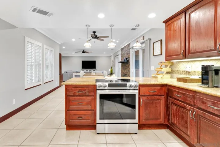14492 Mast Lane, Helendale, California 92342