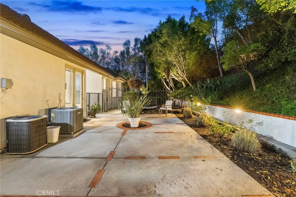 25702 Nellie Gail, Laguna Hills, California 92653 home-pic-33