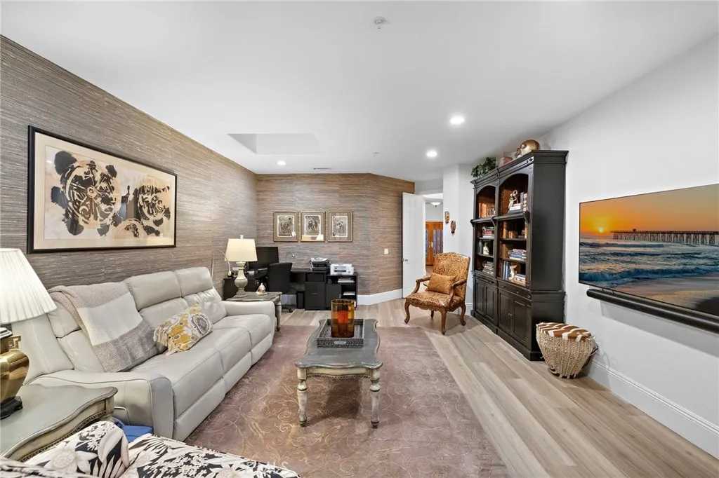 25702 Nellie Gail, Laguna Hills, California 92653 home-pic-21