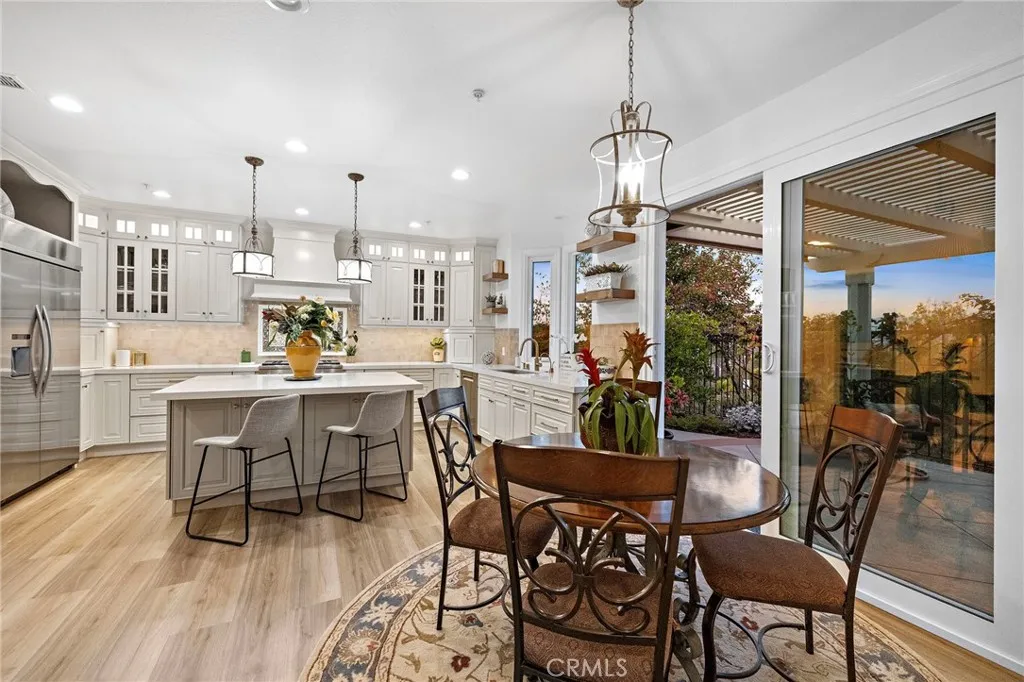 25702 Nellie Gail, Laguna Hills, California 92653 home-pic-14