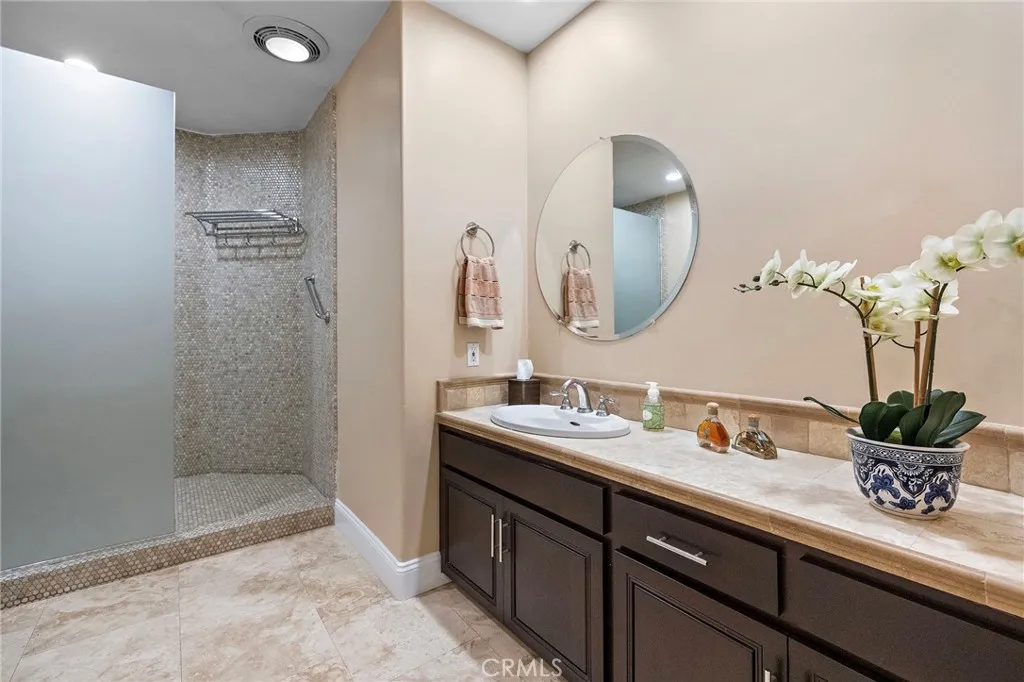 25702 Nellie Gail, Laguna Hills, California 92653 home-pic-56