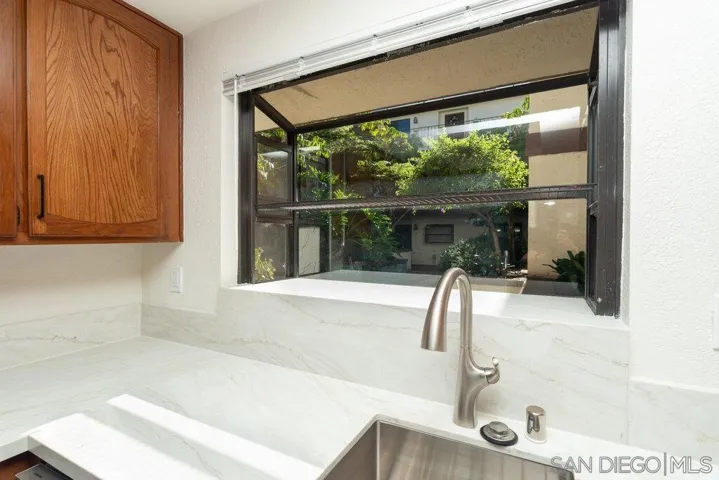 1263 Robinson Ave. #1, San Diego, California 92103