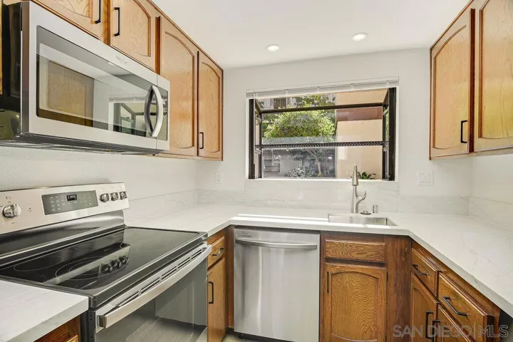 1263 Robinson Ave. #1, San Diego, California 92103