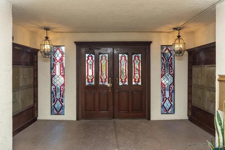 1263 Robinson Ave. #1, San Diego, California 92103