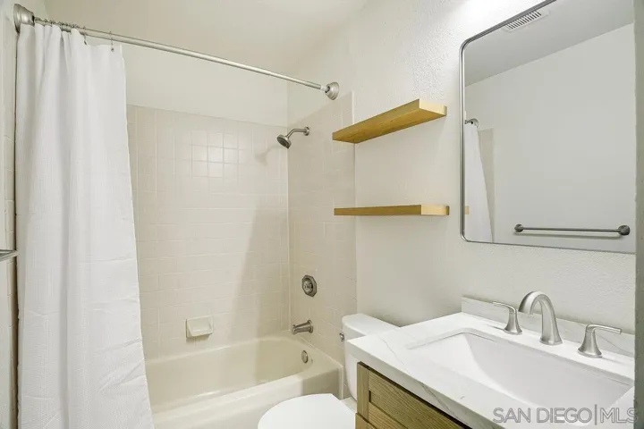 1263 Robinson Ave. #1, San Diego, California 92103