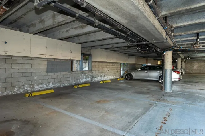 1263 Robinson Ave. #1, San Diego, California 92103
