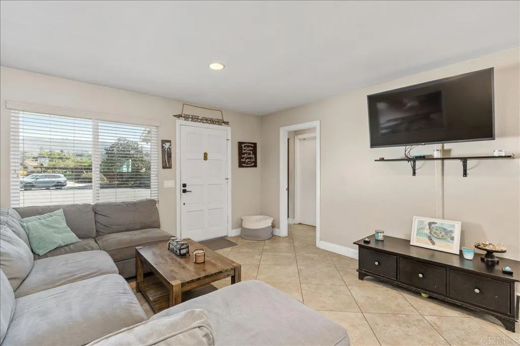 827 Bayberry Ct., San Marcos, California 92069 home-pic-9