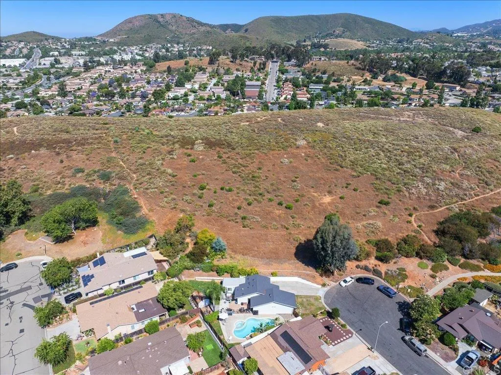 827 Bayberry Ct., San Marcos, California 92069 home-pic-33