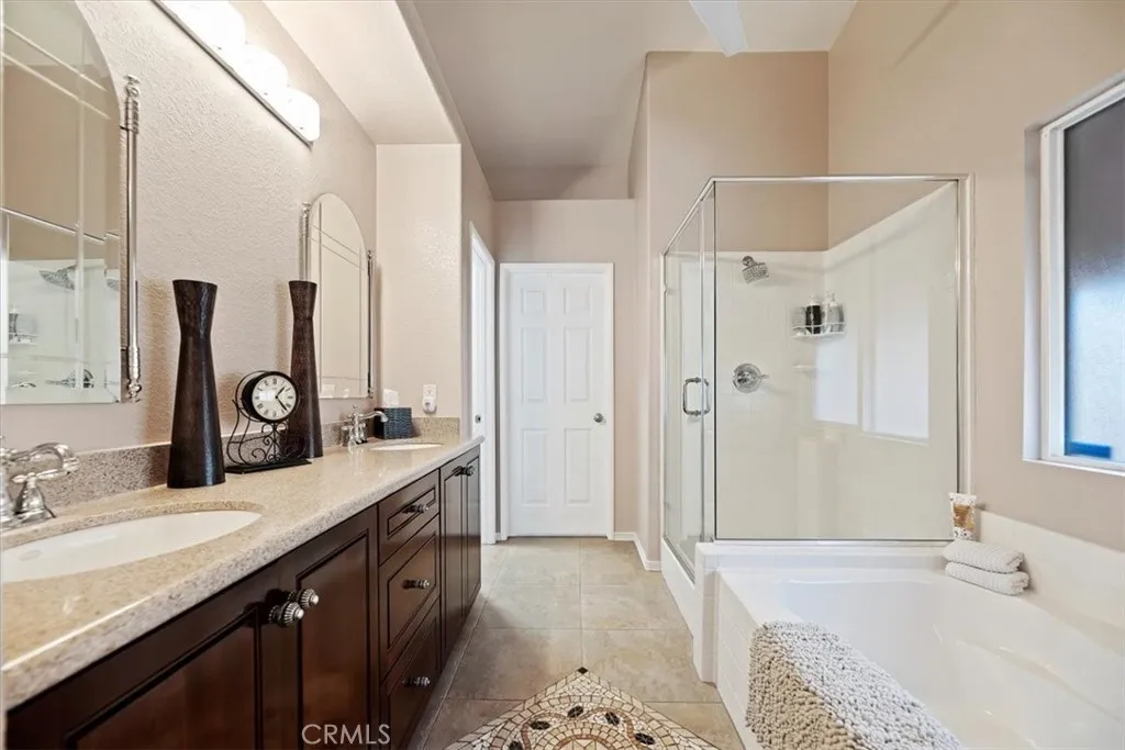 6934 Fremontia, Fontana, California 92336 home-pic-20