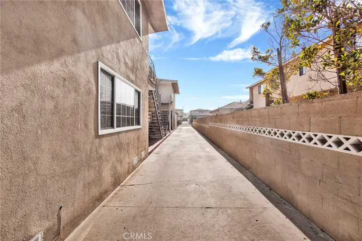 4351 W 142nd, Hawthorne, California 90250