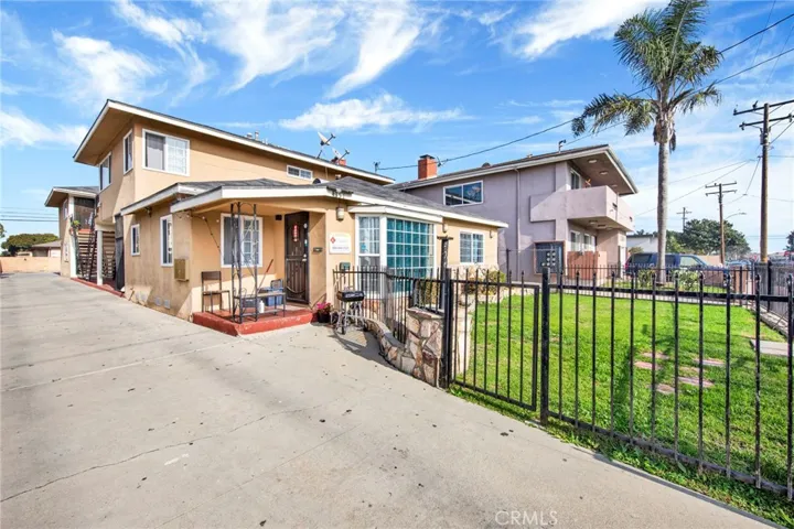 4351 W 142nd, Hawthorne, California 90250